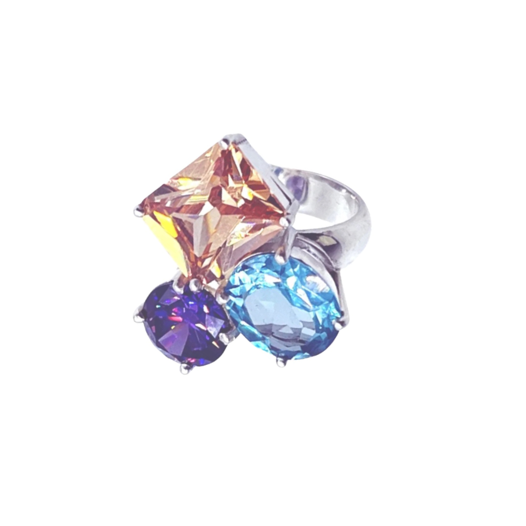 The Manifesting Ring